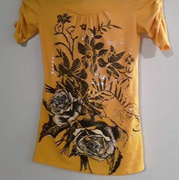 Seductions Women's Floral Shortsleeve Turtleneck - Picture 3 of 14